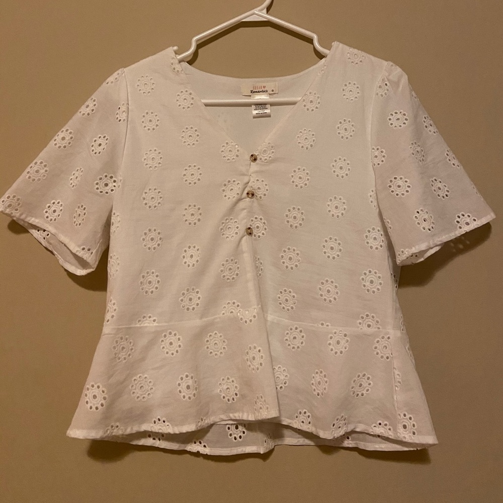 white cotton top